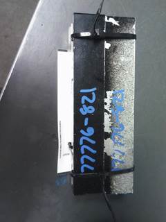 Kenworth T880 Fuel Tank Strap / Bracket