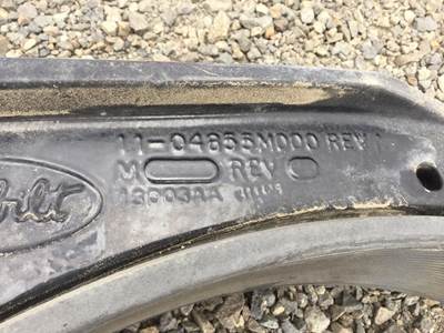 Peterbilt 387 Fuel Tank Strap / Bracket