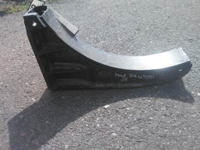 Peterbilt 567 Fuel Tank Strap / Bracket