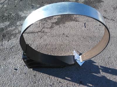 Peterbilt 579 Fuel Tank Strap / Bracket