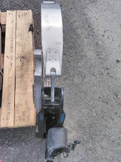 Peterbilt 579 Fuel Tank Strap / Bracket