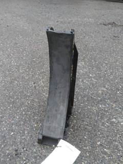 Peterbilt 579 Fuel Tank Strap / Bracket