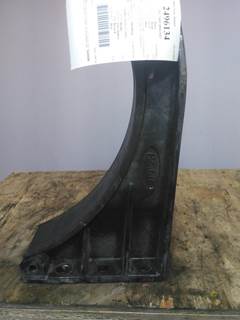 Peterbilt 579 Fuel Tank Strap / Bracket