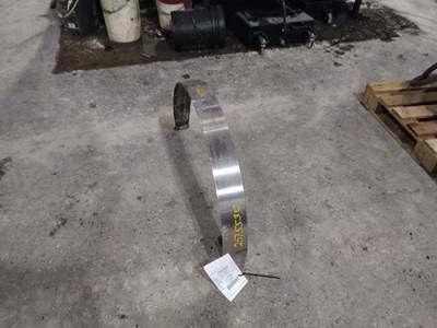 Peterbilt 579 Fuel Tank Strap / Bracket