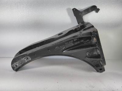 Peterbilt 579 Fuel Tank Strap / Bracket