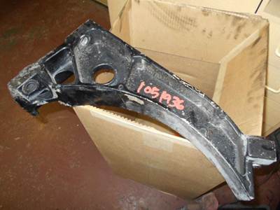 FREIGHTLINER FUEL TANK MOUNT CAST 03-17848 