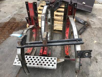 Kenworth T600B Left Fuel Tank Strap / Bracket