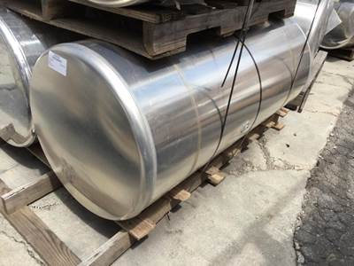 Freightliner CASCADIA 125 2008-2020 Left Fuel Tank for a Alum Cylinder 115-124 GALLON