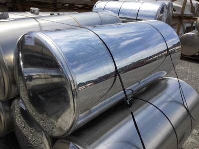 Freightliner CASCADIA 125 2008-2020 Right Fuel Tank for a Alum Cylinder 115-124 GALLON