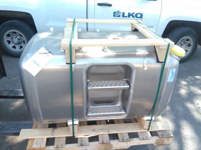 Freightliner 125-134 GALLON Left Fuel Tank for a Alum D Or Rectangle 125-134 GALLON