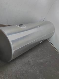 Freightliner Cascadia 113 Right Fuel Tank for a Alum Cylinder 145-154 GALLON