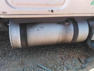 Freightliner Cascadia 125 Right Fuel Tank for a Alum Cylinder 95-104 GALLON