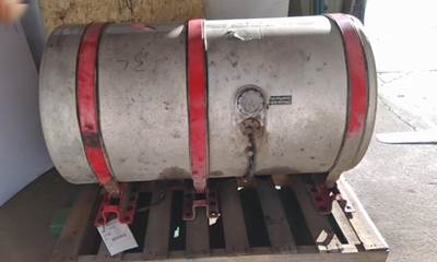 Mack Pinnacle CXU613 Left Fuel Tank for a Alum Cylinder 95-104 GALLON