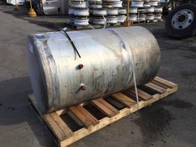 Volvo Right Fuel Tank for a Alum Cylinder 95-104 GALLON