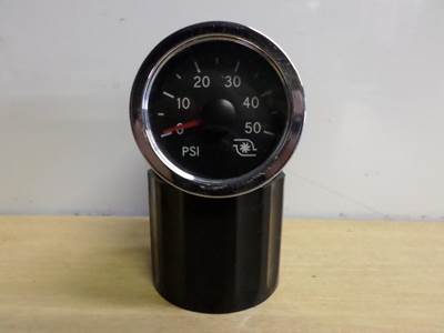 International LT Gauge