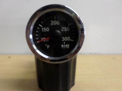 International LT Gauge