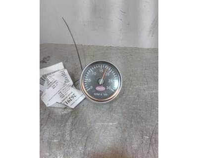 2005 Peterbilt 387 Tachometer Gauge RPM x 100, Part # Q43-6014-002