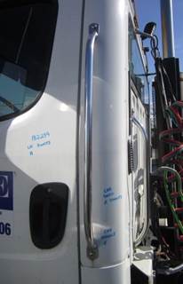 Freightliner M2 112 Left Grab Handle