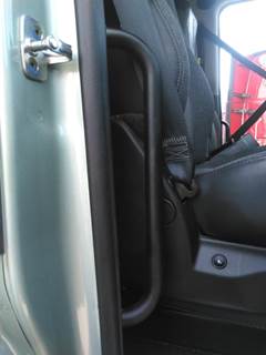 Kenworth T680 Right Grab Handle