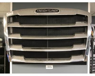 New Freightliner Cascadia Hood-Mounted Chrome Grille (2017 and Newer)