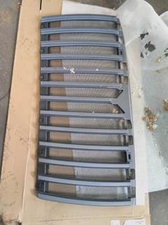 International 7100 Grille