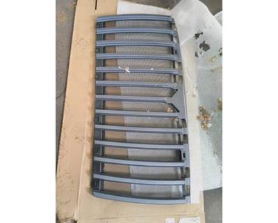International WorkStar 7000 Painted Grille with Bug Screen, Part # 3825886C93