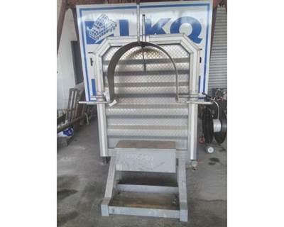 Peterbilt 579 Headache Rack