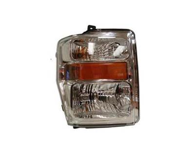 Ford Right Headlight Assembly for a Ford F550SD (SUPER DUTY)