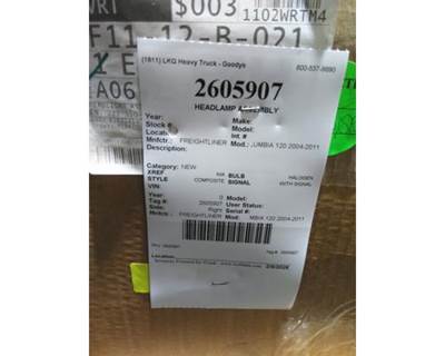 Freightliner Right Headlight Assembly for a Freightliner COLUMBIA 120 2004-2013