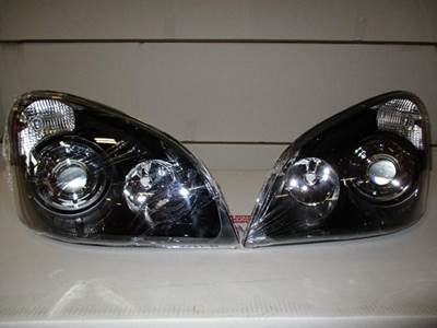 Freightliner Cascadia Headlight Assembly for a Freightliner CASCADIA 2007-2018