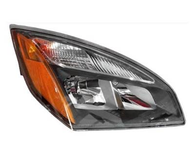 Freightliner Cascadia Right Headlight Assembly for a Freightliner CASCADIA 2018-2025