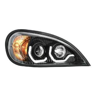 Freightliner Right Headlight Assembly for a Freightliner COLUMBIA 120 2001-2004