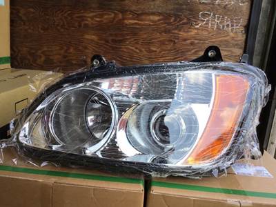 Kenworth T660 2007-2017 Left Headlight Assembly