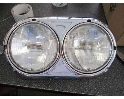Kenworth W900 Headlight Assembly