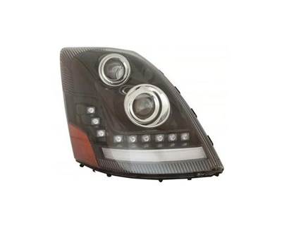 Volvo VNL Right Headlight Assembly