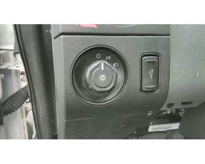 Ford F-650 Left Headlight Switch for a Ford F650SD (SUPER DUTY)