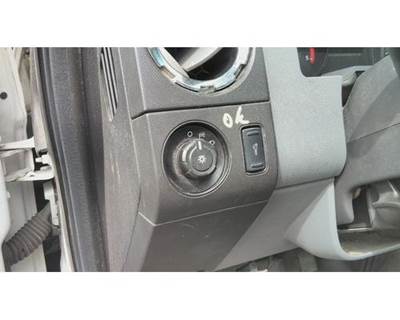 Ford F-650 Left Headlight Switch for a Ford F650SD (SUPER DUTY)