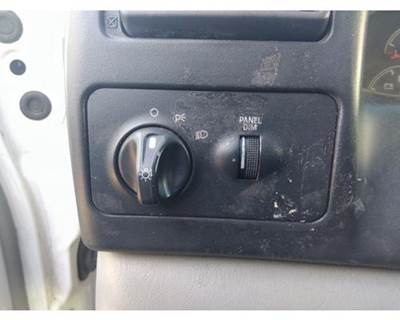 Ford F-650 Left Headlight Switch for a Ford F650SD (SUPER DUTY)