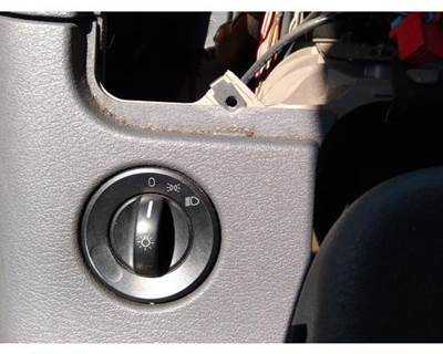 Freightliner Cascadia 113 Left Headlight Switch