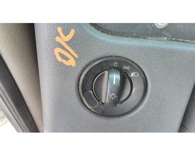 Freightliner Cascadia 125 Left Headlight Switch