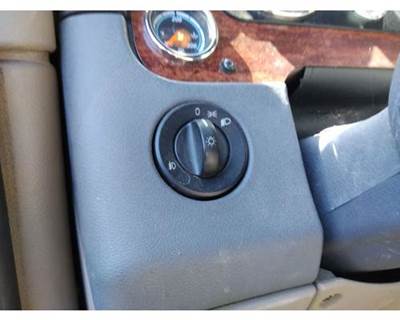 Freightliner Cascadia 125 Left Headlamp Switch