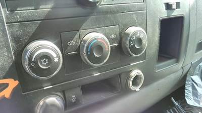 Chevrolet Silverado 1500 Heater / AC Temp Control for a Chevrolet 1500 SILVERADO (99-CURRENT)