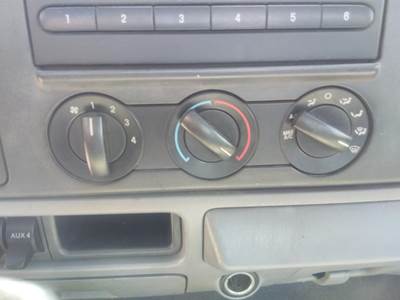 Ford F-550 Right Heater / AC Temp Control for a Ford F550SD (SUPER DUTY)