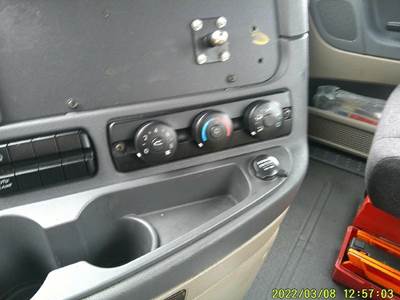 Freightliner Cascadia 113 Heater / AC Temp Control