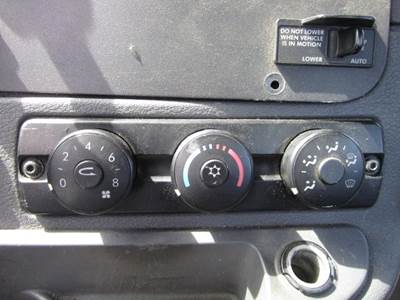 Freightliner Cascadia 113 Heater / AC Temp Control