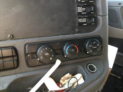 Freightliner Cascadia 113 Heater / AC Temp Control