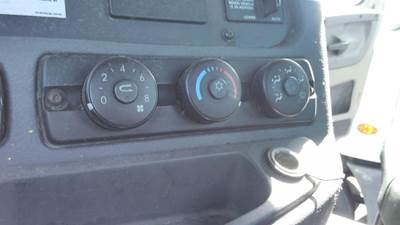 Freightliner Cascadia 113 Heater / AC Temp Control
