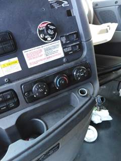 Freightliner Cascadia 113 Heater / AC Temp Control