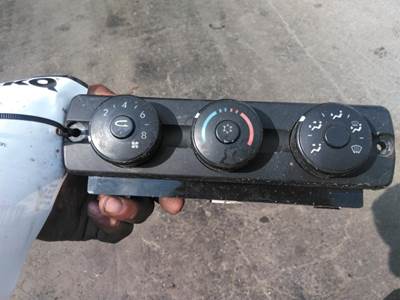 Freightliner Cascadia 113 Heater / AC Temp Control