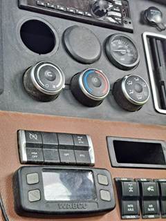 Freightliner Cascadia 116 Heater / AC Temp Control for a Freightliner CASCADIA